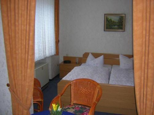 Hotel Zur Winzergenossenschaft Ernst Δωμάτιο φωτογραφία