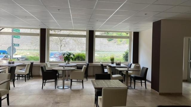 Hotel Zur Winzergenossenschaft Ernst Εξωτερικό φωτογραφία